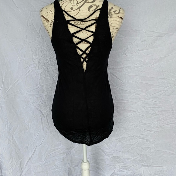 Black top - Picture 2 of 3